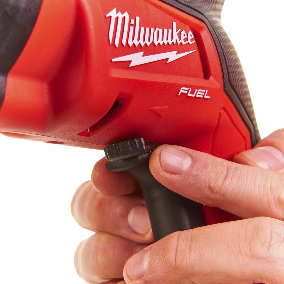 Milwaukee M18FSG-0X 18V Fuel Brushless Screw Gun Body Only with Case 4933459201