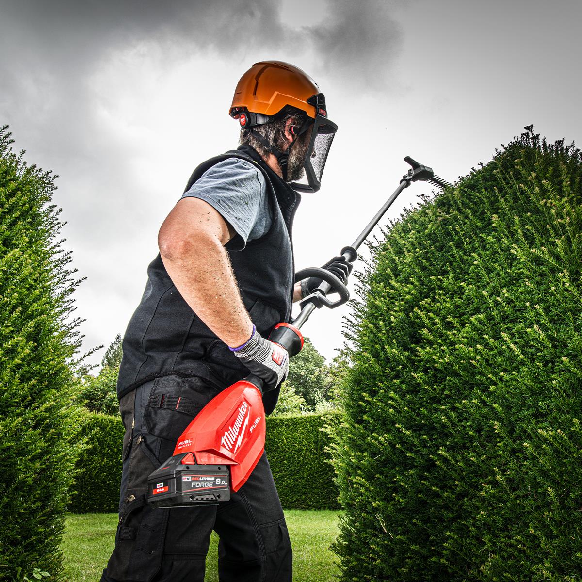 Milwaukee M18FHETE22-0 M18 FUEL 18V Brushless 216cm Extended Pole Hedge Trimmer Body Only 4933498515