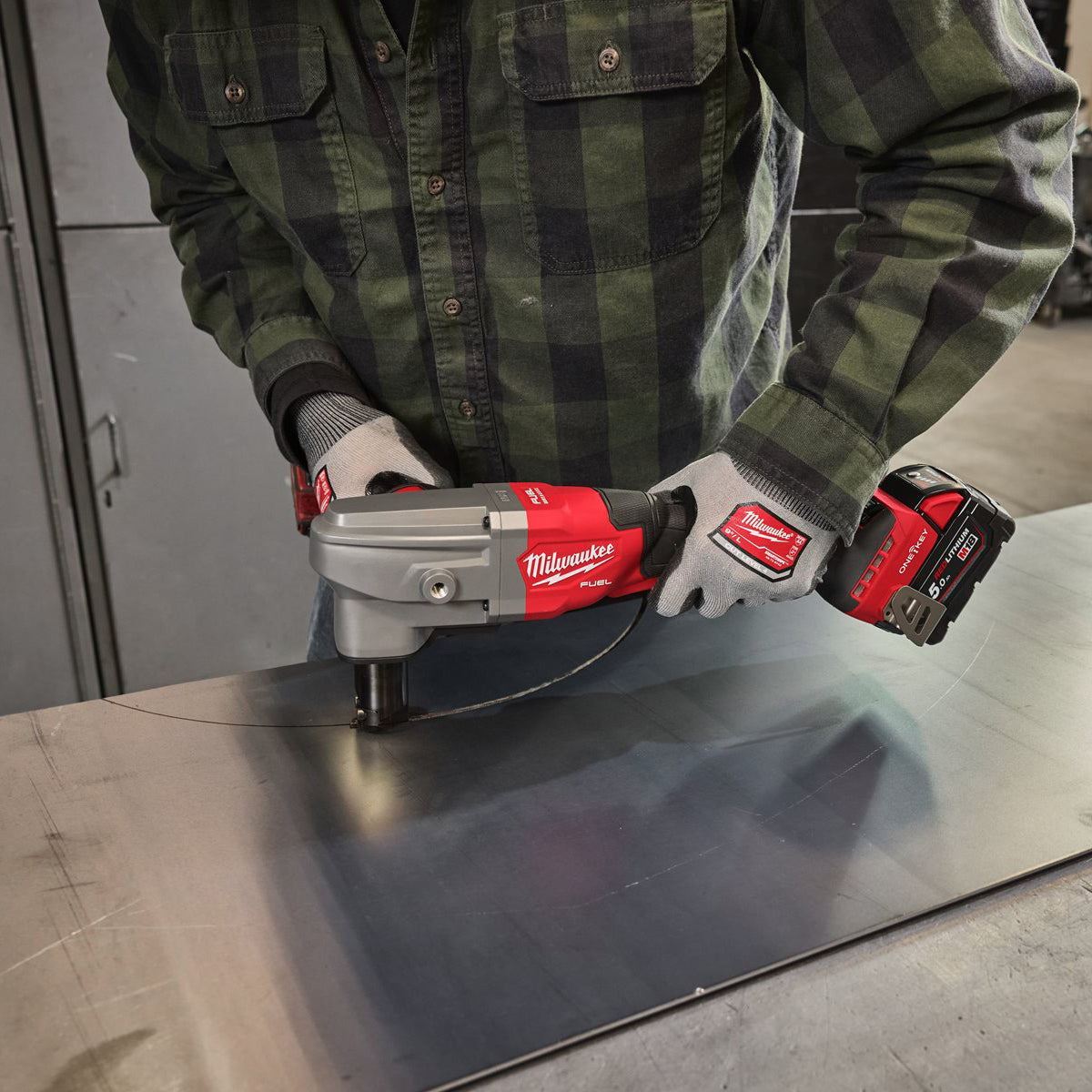 Milwaukee M18FNB35-0X M18 Fuel 18V Brushless 3.5mm Nibbler Body Only & Case 4933498982