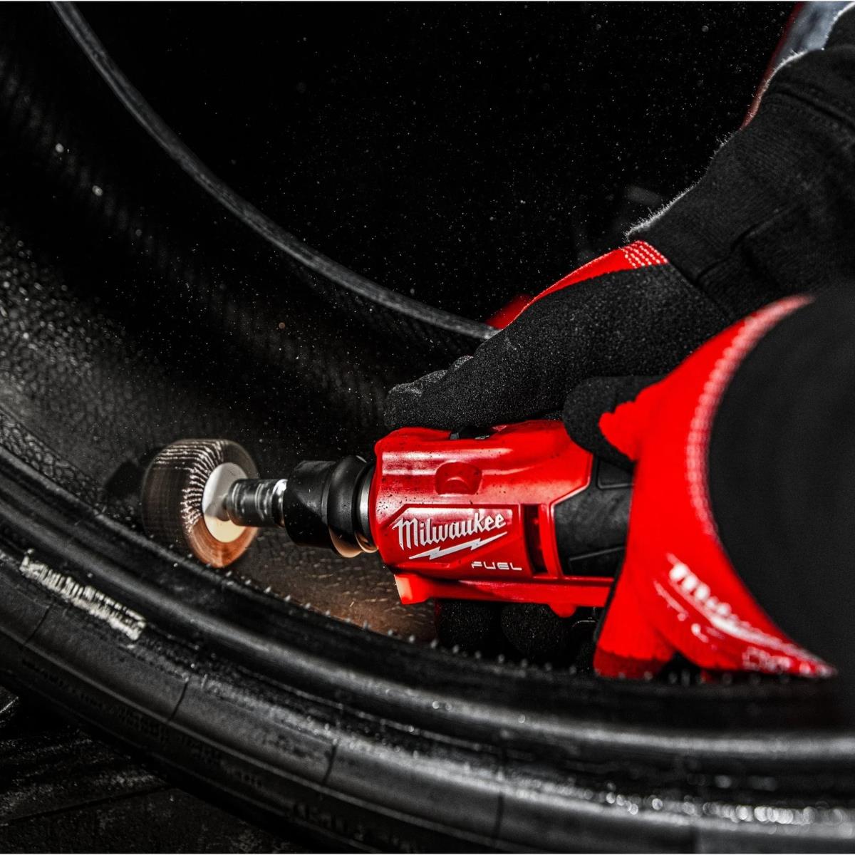 Milwaukee M12FTB-0 12V Brushless Low Speed Tyre Buffer Body Only 4933472215